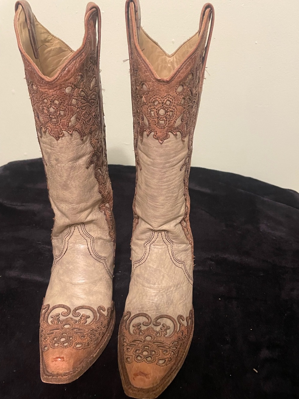 Corral Women's Sand/Cognac boots size 7.5